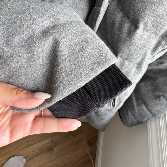 UGG Gray Puffy Coat | Small - Picture 5 of 9